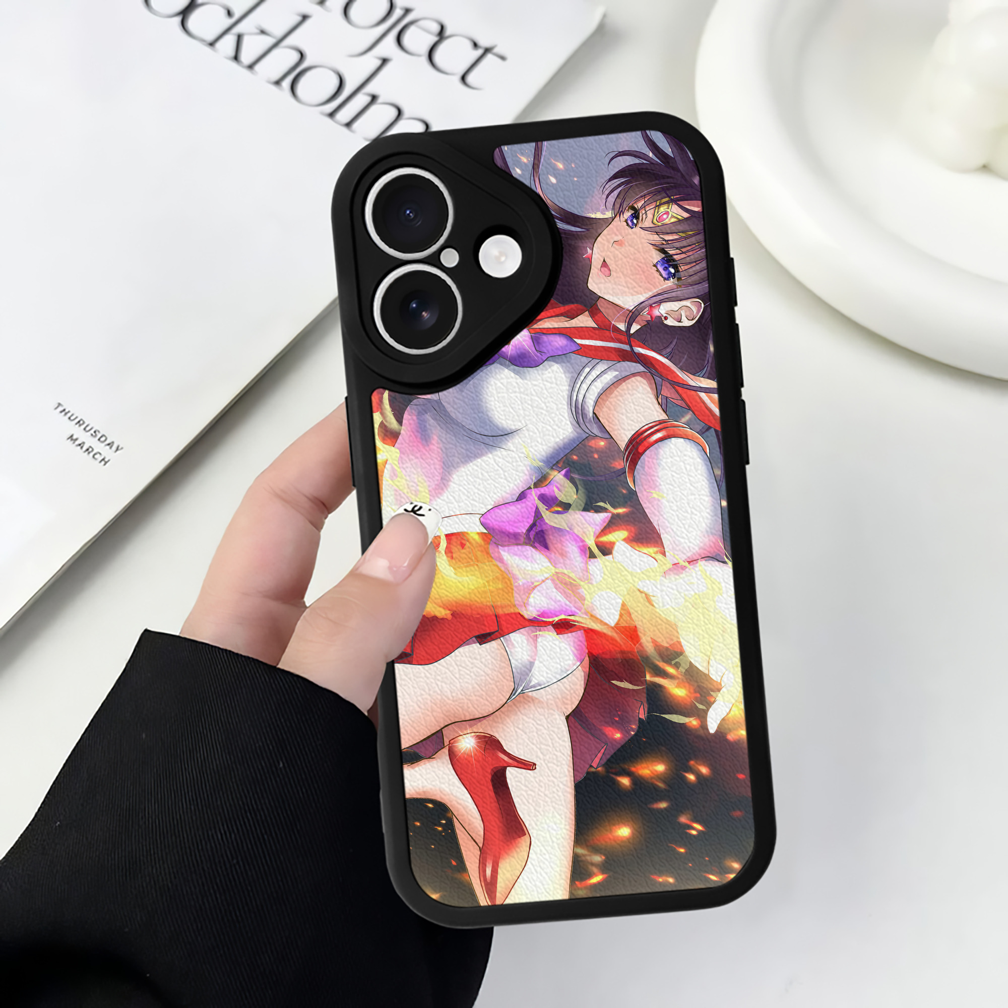 （画像用） 美少女戦士セーラームーン Sailor Moon 【iPhone 16シリーズ対応】シリコンスマホケース（レザー調） 材質：シリコン